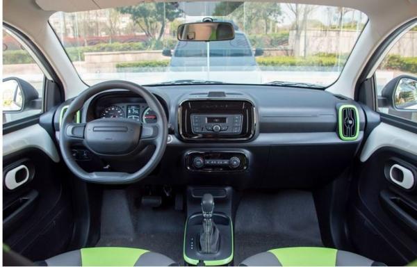 Veículos elétricos puros Roewe Clever Carro totalmente elétrico Mini Carro elétrico de 4 lugares com alcance de 311 km disponível