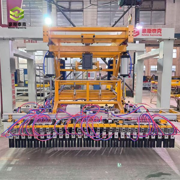 Brick Plant Highlighting Brick Production Brick Stacking Machine with Customized Clamping Head