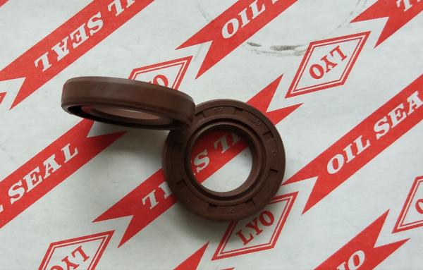 TC framework oil seal,model 15*25*5,NBR material,color is generally biack and brown.