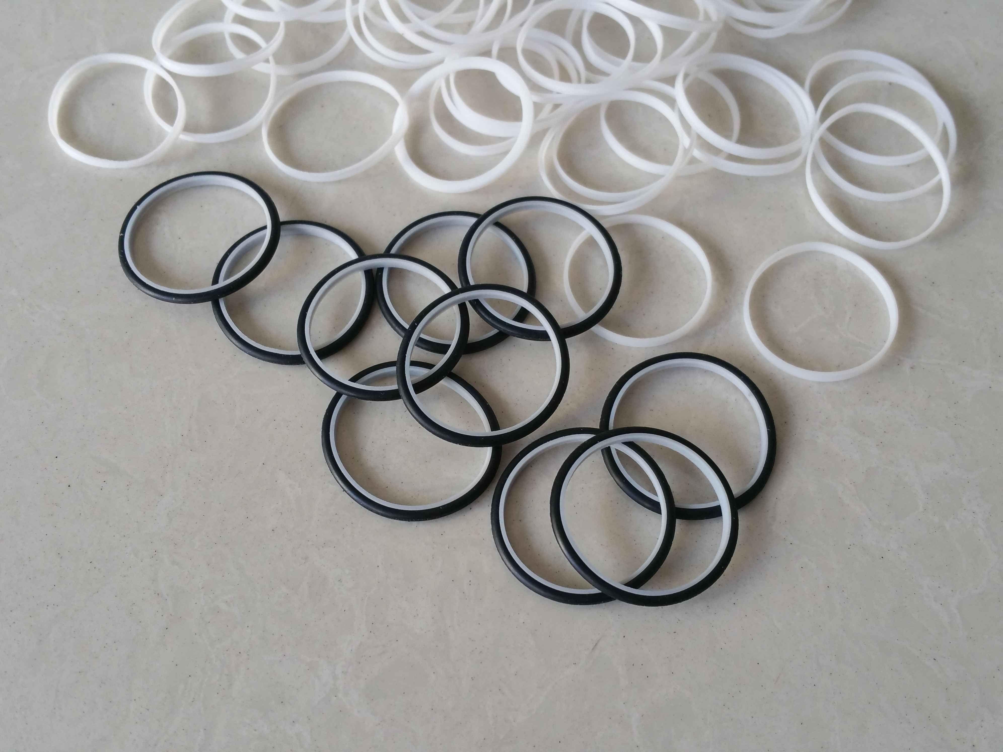 High Flexibility O Ring Seal with Good Tear Resistance and Double Lip Design for