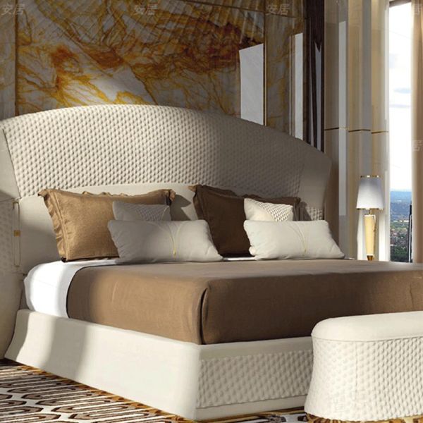 Leatherette Luxury Italian Bed Titanium Legs 90in Gold