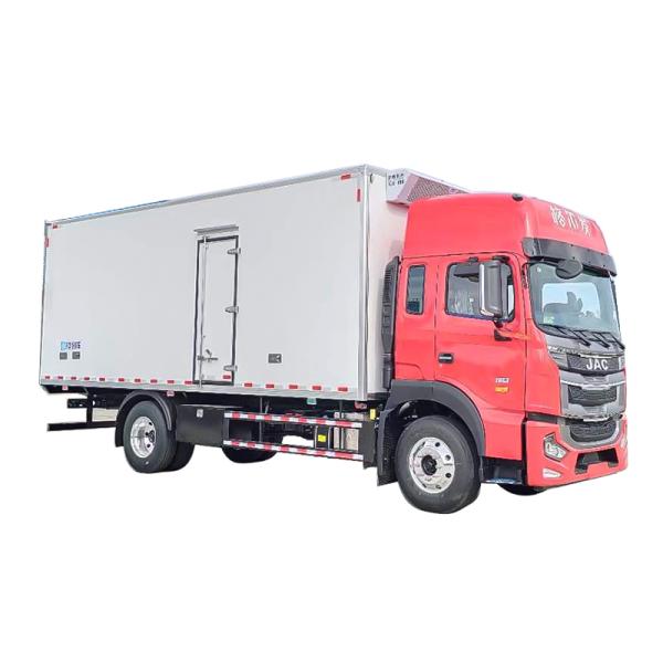 JAC 6-meter-8 Refrigerated Insulation Beverage Cold Chain Truck with 11-20T Load Capacity and Manual Transmission