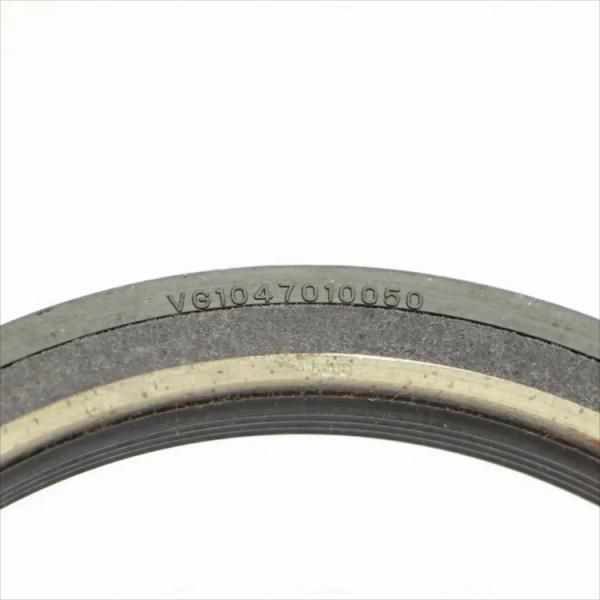 VG1047010050 Crankshaft Rear Oil Seal For Sinotruk HOWO Truck