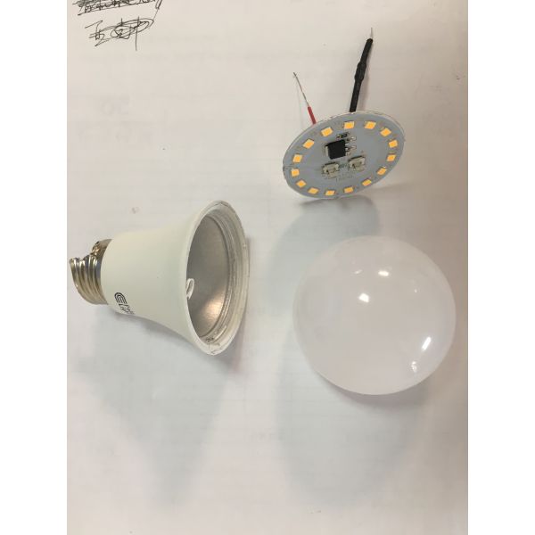 9w Led Bulbs E27 Led Light Bulb For Indoor Lighting 6000K Working Time 20000 Hours