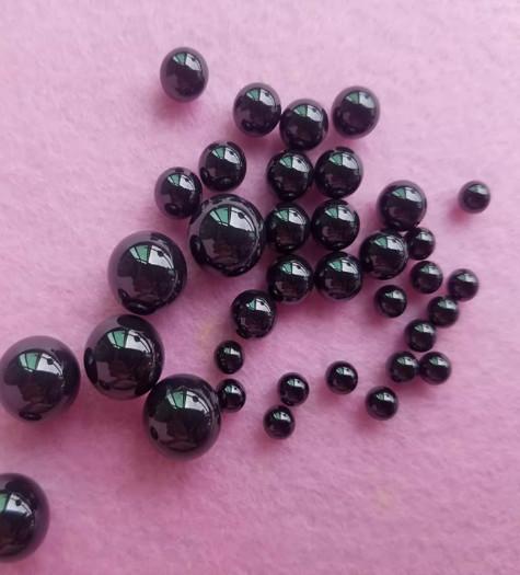 Baisse de l'expansion thermique Si3N4 Boules de roulement au plomb Boules de roulement à haute température Pour moulin à boules