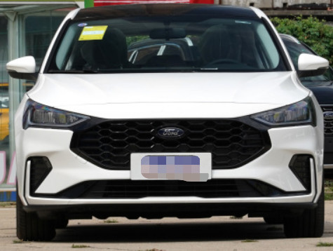 Fox 2022 3 место двери 5 хэтчбека 4 версии EcoBoost 180 автоматических s отсека