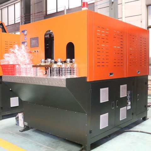 Plastic Container Automatic Blow Molding Machine With Anti - Vibration Structure