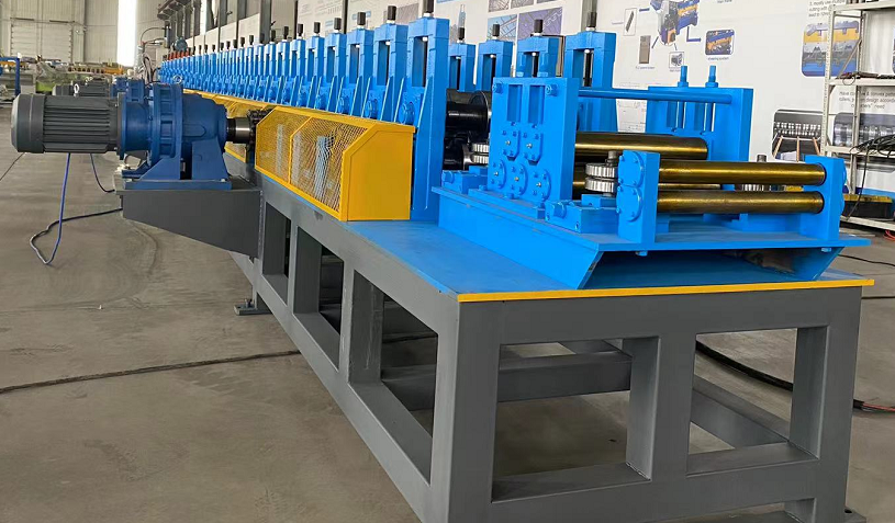 Крен луча шага луча 18.5KW p формируя машину для полки склада