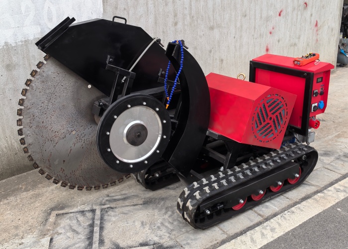 All Terrain Crawl Dual Purpose Cutting Saw For Emergency Repair And Construction Cutting