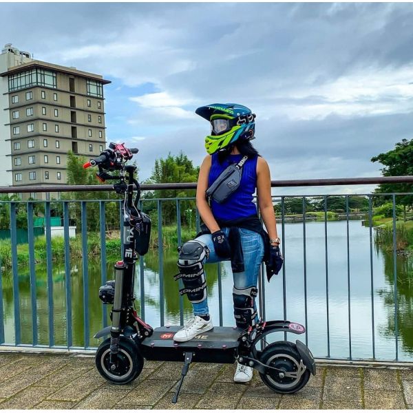 Y11 CE 60V 6000W Scooters Motorcycle Two-wheel Scooter for Citycoco Mopped Wide Wheel