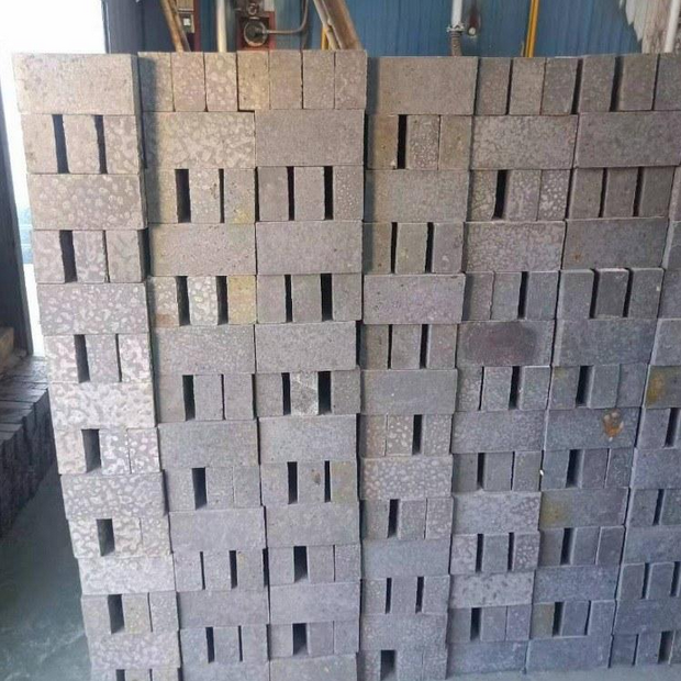 Кирпич из карбида кремния SiC для защиты от эрозии в печи для переработки меди