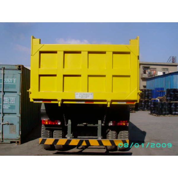 70tons Howo 6x4 mining dump truck 10 wheels 6 by 4 driving model