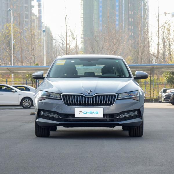 Left Hand Drive Second Hand Cars Superb Skoda Max 210km/H Gasoline Vehicles