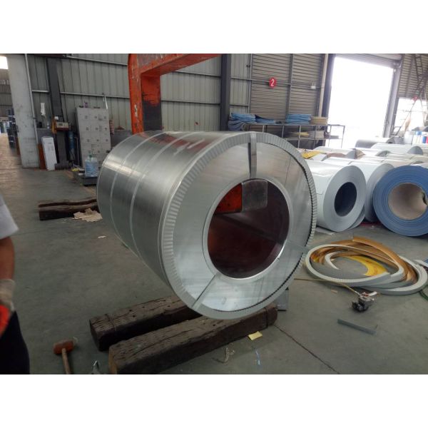 6061 3105 5052 3002 покрашенный алюминиевый крен ремня прокладки металлического листа покрытия листа катушки