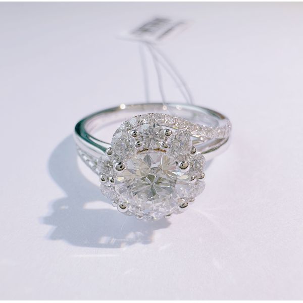 Fortune Flower Customized 18K Gold Diamond Ring Engagement Wedding Banquet Women's Fine Jewelry with IGI GIA Lab Grown Diamond