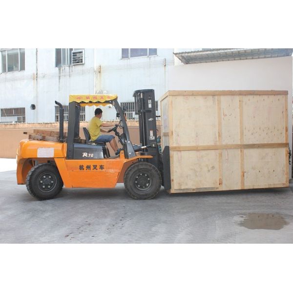 35T Plastic Vertical Injection Moulding Machine Max Daylight 340/280mm For Chip Automatic