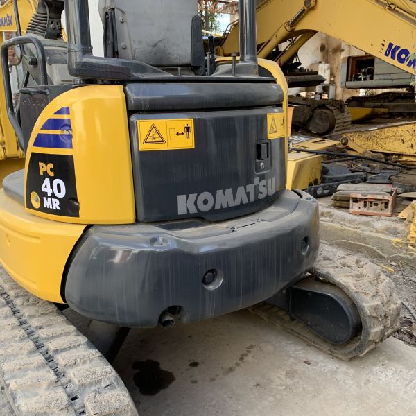 Excavadora usada Komatsu PC40MR de segunda mano con color original y cilindro hidráulico