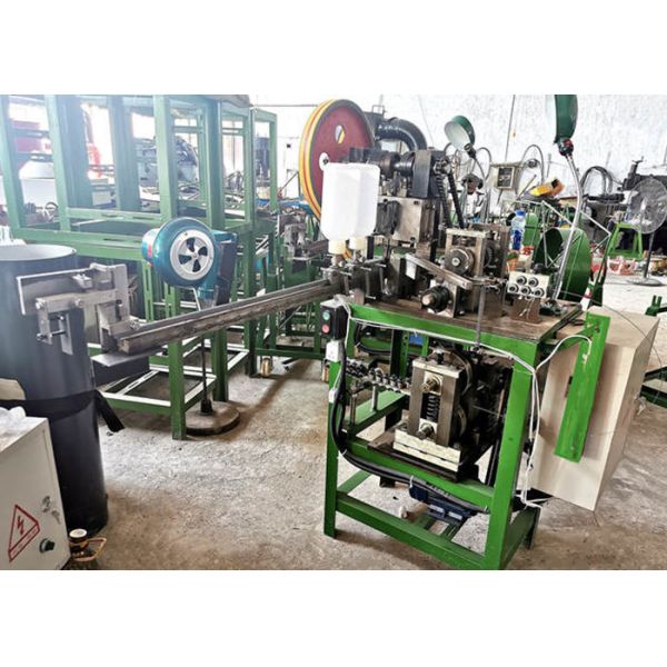 presión hydráulica de la velocidad de 221pcs/Min Brad Nail Making Machine High