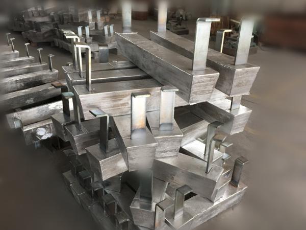 Anode d'aluminium résistant à la corrosion Stand-Off pour la protection cathodique au large de la côte Coulée dans des alliages à faible teneur en fer et à haute pureté, nos anodes d'aluminium sont conçues conformément à la norme de NACE, DNV, ISO