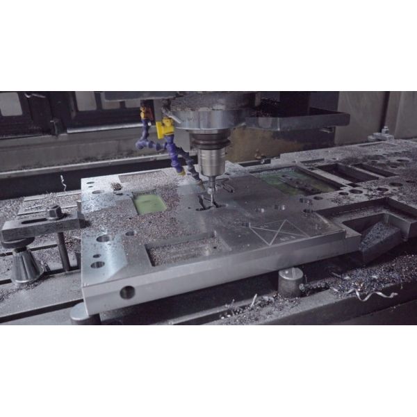High Precision Injection Mould Custom Design Mold Manufacturing