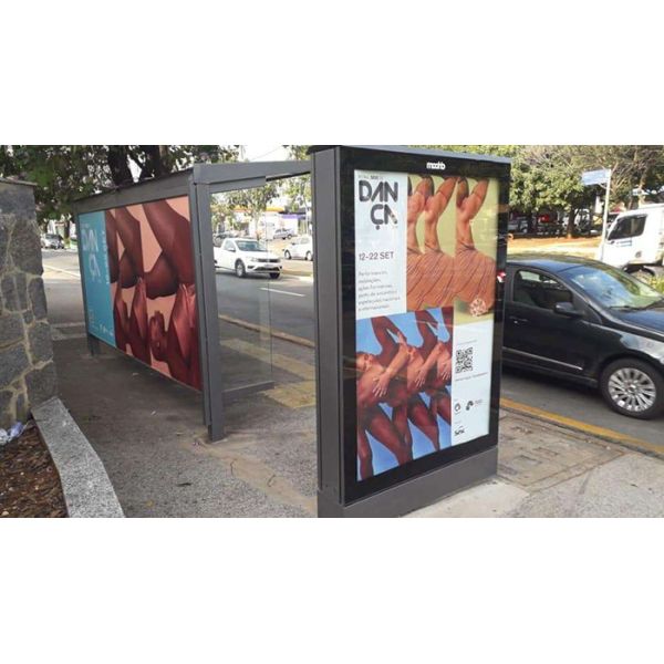 Waterproof 2500nits 55 Inch Outdoor Digital Signage Totem
