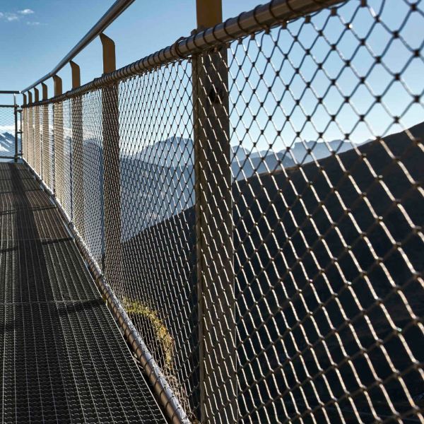 Modular 316 Stainless Steel Wire Rope Mesh Railing System with 40mm Mesh Aperture Webnet Infill