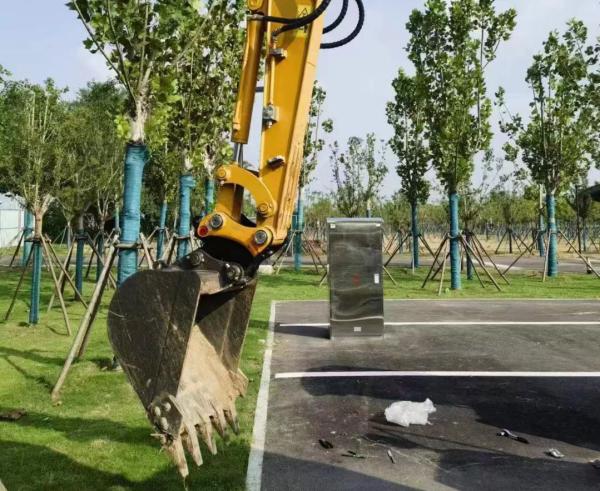 Diamètre de broche personnalisé JS220 Jcb 3cx Excavateur 360 degrés accouplement rapide accrochage rapide