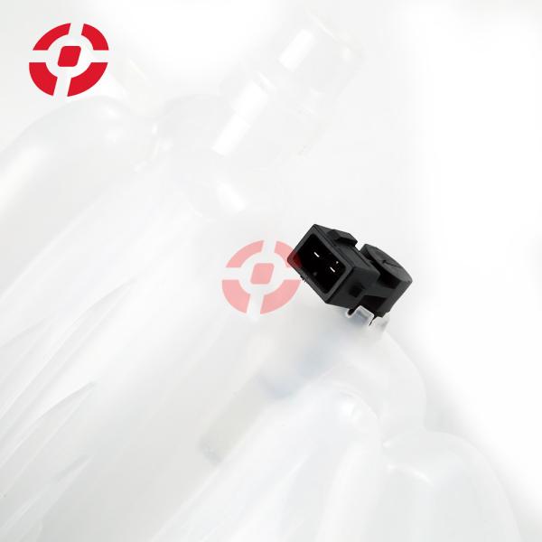 T2H19682 Car Engine Radiator Cooling Pot Coolant Expansion Tank For Jagua