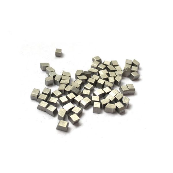 Metal Tungsten Carbide Tool Tips / Circular Saw Cutting 94 HRA Hardness