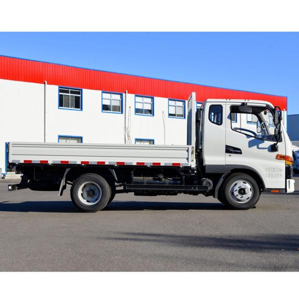 Customized Low Price  4X2 JAC Chassis Truck Van Trucks Cargo Van Truck With 3.37 Meter Cargo Boxes