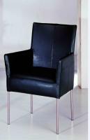 Chambre de couchage Chaise à bras rembourrée noire Dc-7149 résistante à l'usure avec des jambes en acier inoxydable