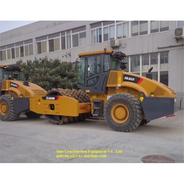 30 T Compact Road Roller XS303S Fully Hydraulic Self Propelled Vibratory Roller