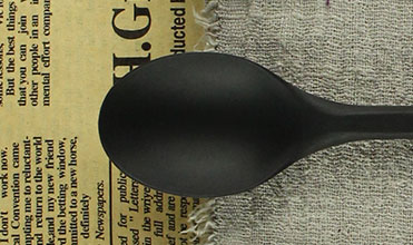 Convenient Disposable Cutlery Set for Restaurants Includes Chopstick Spoon and Napkin