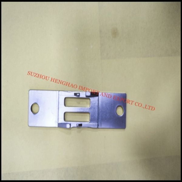 THROAT PLATE. PARTS NO:107-84809,FEED LOCK STICH MACHINE LU -2266N -7 ,INDUSTRIAL SEWING MACHINE PARTS FROM CHINA