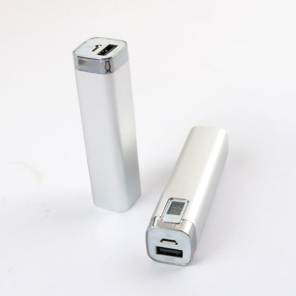 Металлический кемпинг Power Bank 2400MAH 18650 Li Ion Battery