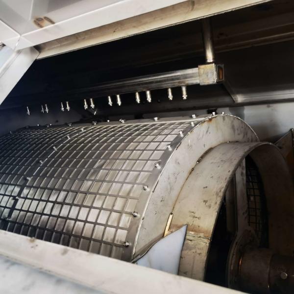 Planta de tratamiento de aguas residuales duradera con sistema de filtración resistente a impactos