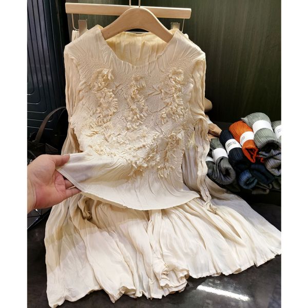 Exquisite Handmade Floral Skirt Set Elegant and Fashionable Ladies Autumn New Style