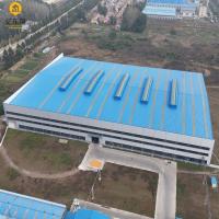 Construction de structures préfabriquées en acier à plusieurs étages