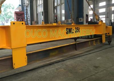 Industrial Semi Automatic Spreader Container 20 / 40 Feet Compact Structure