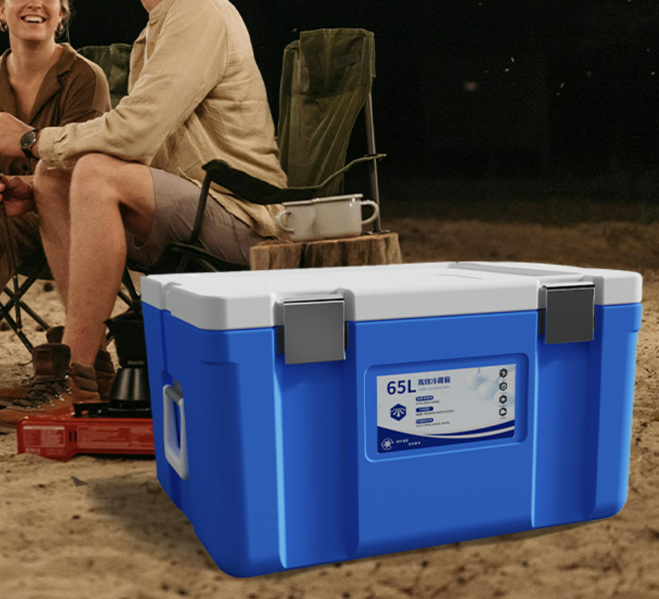 Spacious Ice Cooler Box with 535*410*300mm Inner Dimensions Includes Ice Pack Set for Long Lasting Cold Storage