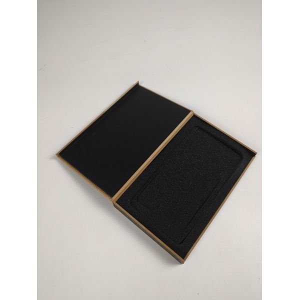 Modern Luxury Black Phone Case Packing Rigid Electronics Box Set com impressão de papel de arte e folha de carimbo quente