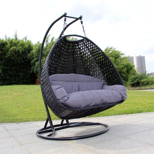 Outdoor Hanging Swing Chair for Hotel Furniture Durable and Waterproof Fabric Cushion