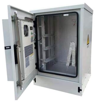 Un aislamiento 650*650*1000m m de Front Door Outdoor Telecom Cabinet 16U 19Inch 20m m PEF