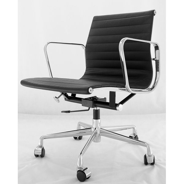 Conference Mid Back Ribbed Leather Aluminum Alloy Frame Office Chair