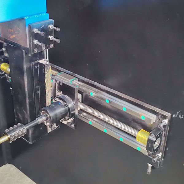 Carbon Steel CNC Hydraulic Press Brake 300T3200 High Accuracy