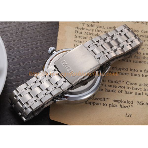 060A Leopard Blue Red White Mens Watch Stainless Steel Band Big Dial Watch Quartz Watches