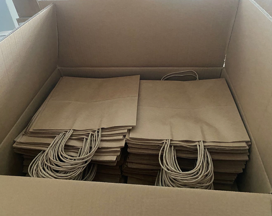 Food Grade White Kraft Paper Bags C2S Shopping Bags With Paper Cord Handle