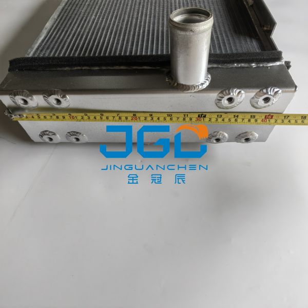 Tank Radiator R220-9 Excavator Parts 11Q6-41710 Machine Parts