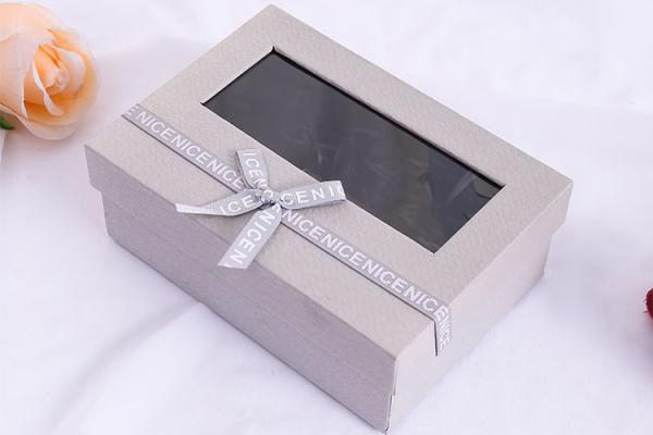 Das caixas de presente quadradas feitas sob encomenda da flor de veludo das fontes das caixas de presente de Valentim de empacotamento da janela caixa de cartão transparente do dia