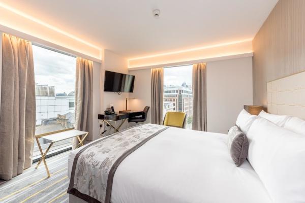 Italy Light luxury design Hotel interior room furniture Leather bed with Glossy table Wardrobe and Stainless steel desk